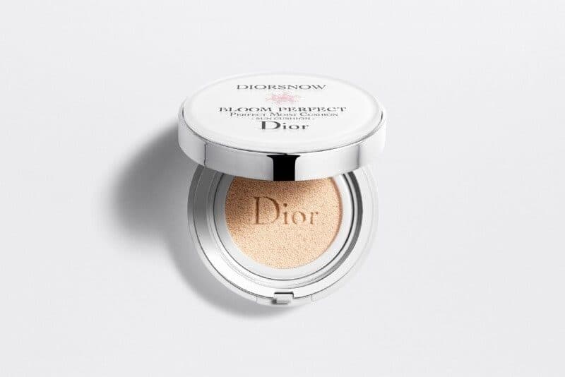 Diorsnow Bloom Perfect Brightening Moist Cushion Foundation