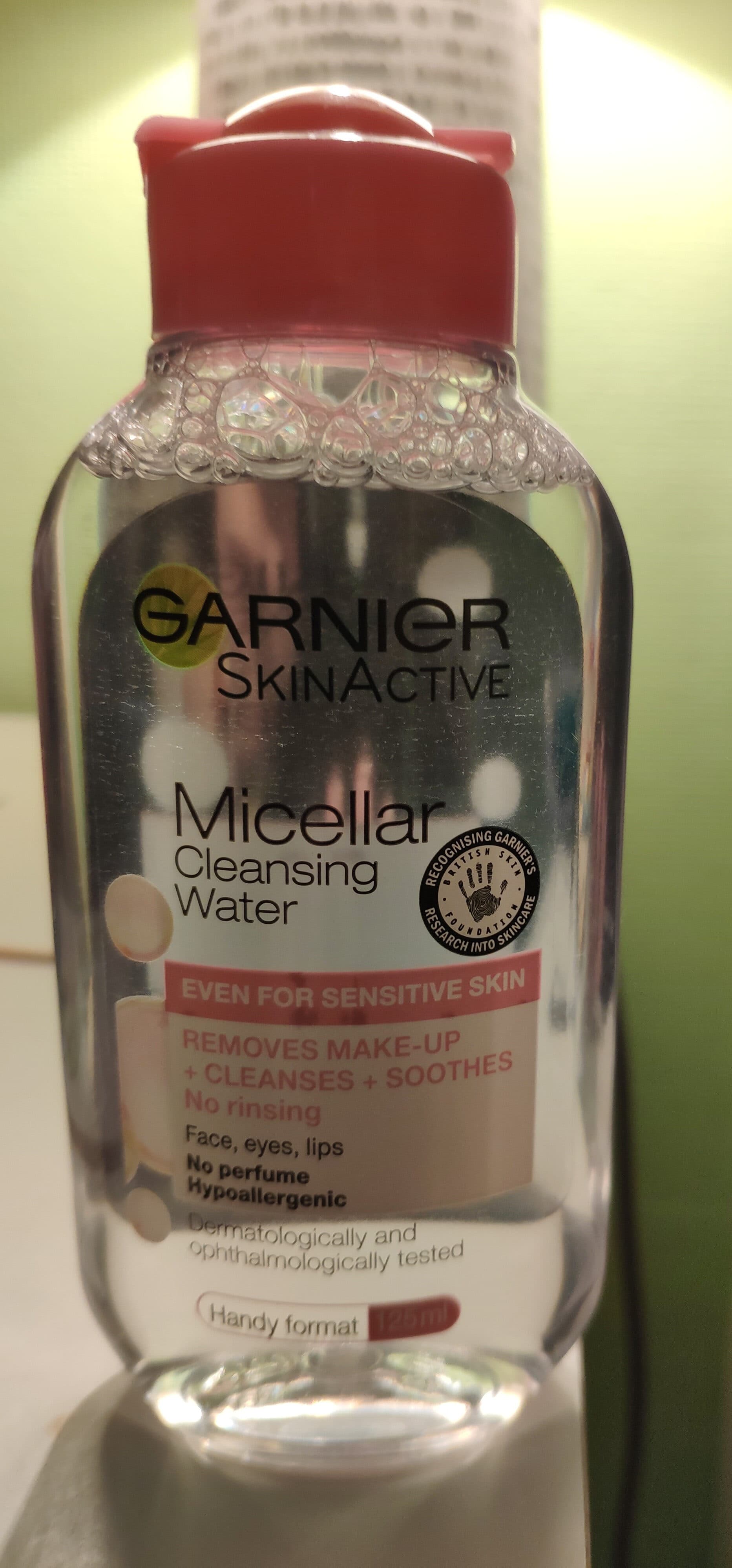 SkinActive Micellar Cleansing Water All-in-1